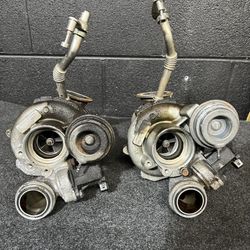 2011 - 2015 BMW 5 7 Series F10 F01 550 750 N63 Engine Turbocharger Set - (contact info removed)F04