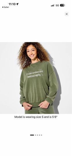 Fourth wing sweater