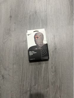 Grey Nike ski