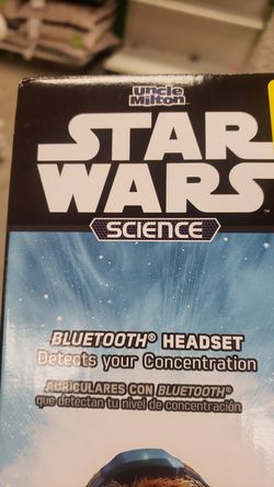 Star Wars the force trainer II : MOVE HOLOGRAMS WITH YOUR MIND