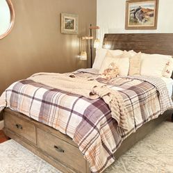 Rustic Queen Sized Bedroom Set 