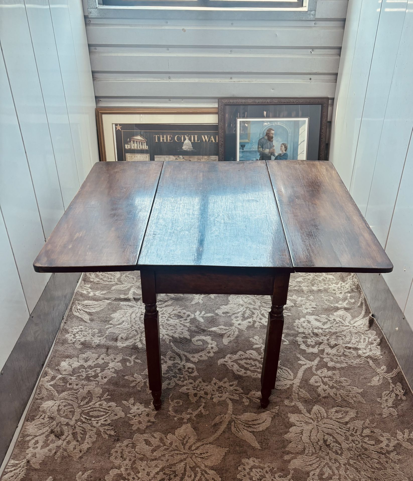 Antique Drop Leaf Table, Wood , dining table, Is 47 long 36 broad, very good condition 