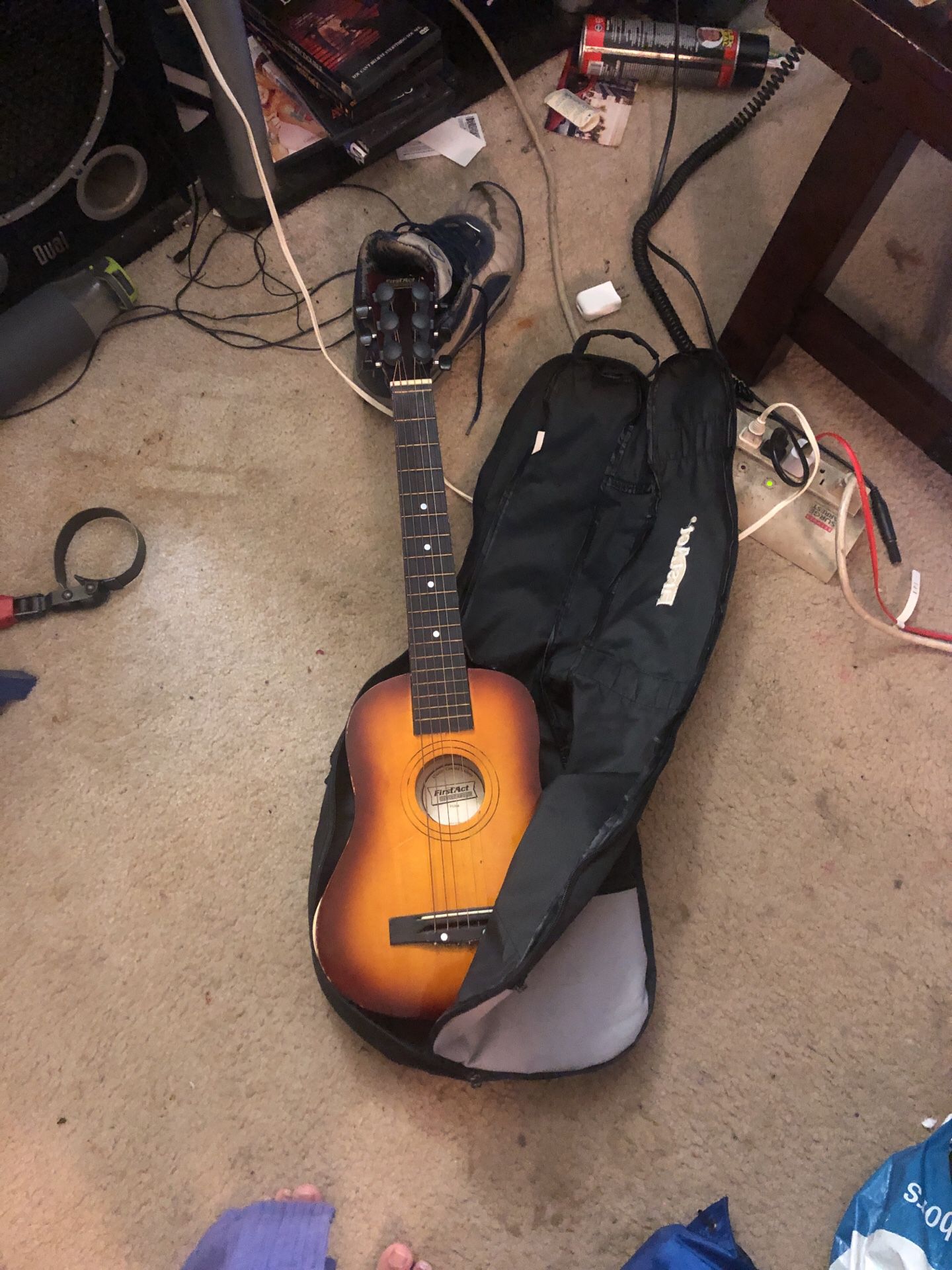 First aid guitar