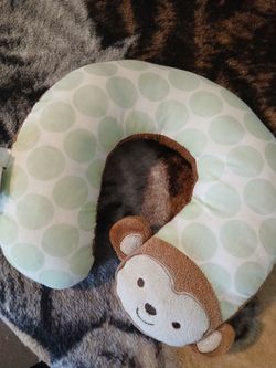 Child neck support pillow