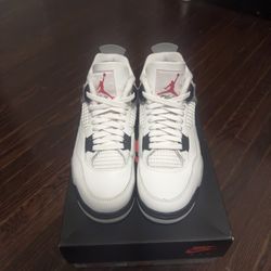Jordan 4 White Cement