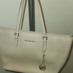 Michael Kors Tote