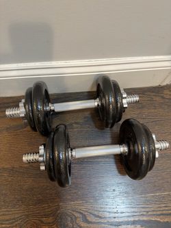 Dumbbell set with storage case