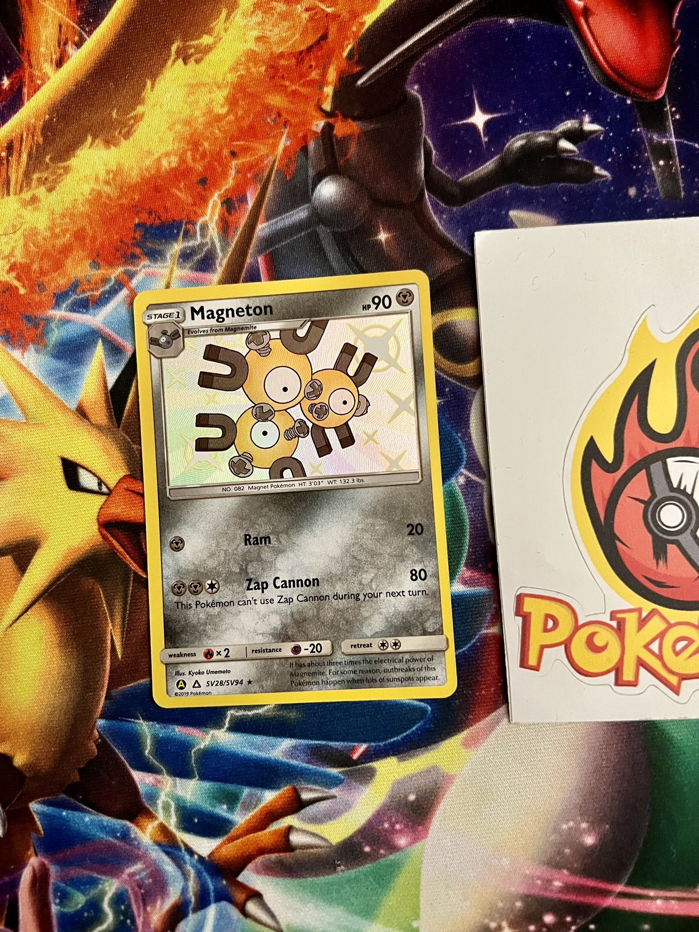 Pokemon Shiny Magneton SV28/SV94 Hidden Fates card