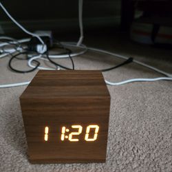 New In Box Small Clock!