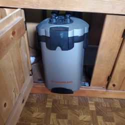 Marine land  Canister filter For A 150 gall . Tank