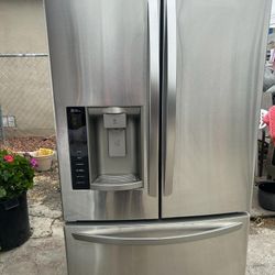 LG French Door Refrigerator 