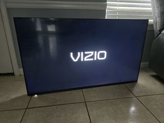 50" VIZIO SMART TV