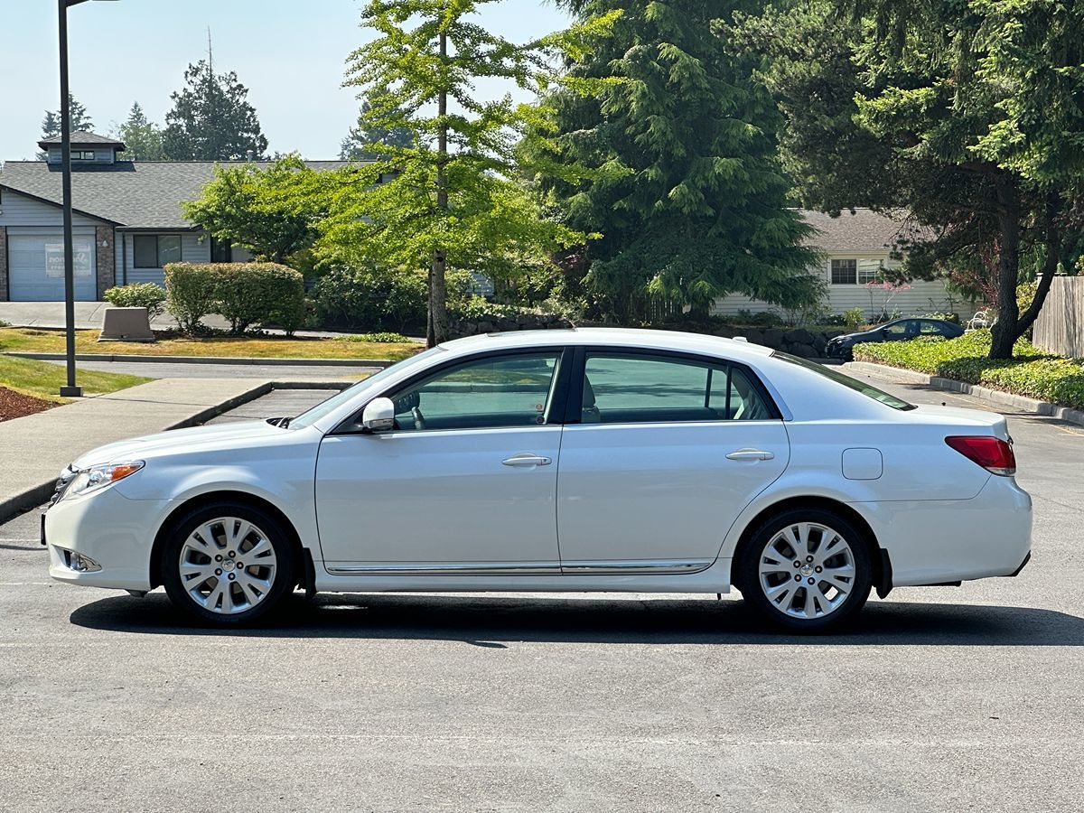 2012 Toyota Avalon for Sale in Lynnwood, WA - OfferUp