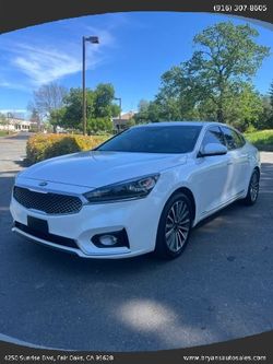 2017 Kia Cadenza
