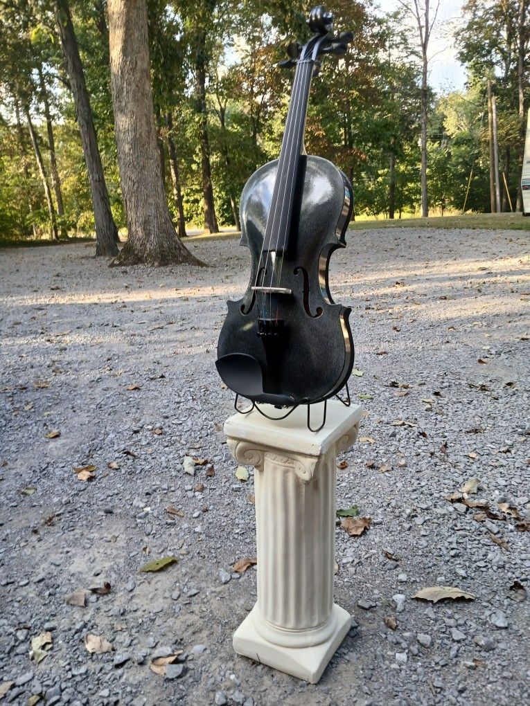 Brand New Maple Wood Violin With An Beautiful Deep Black Finish, Stand And Pedestal Included 