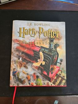 Harry Potter and the Sorcerer's Stone Illustrated Edition