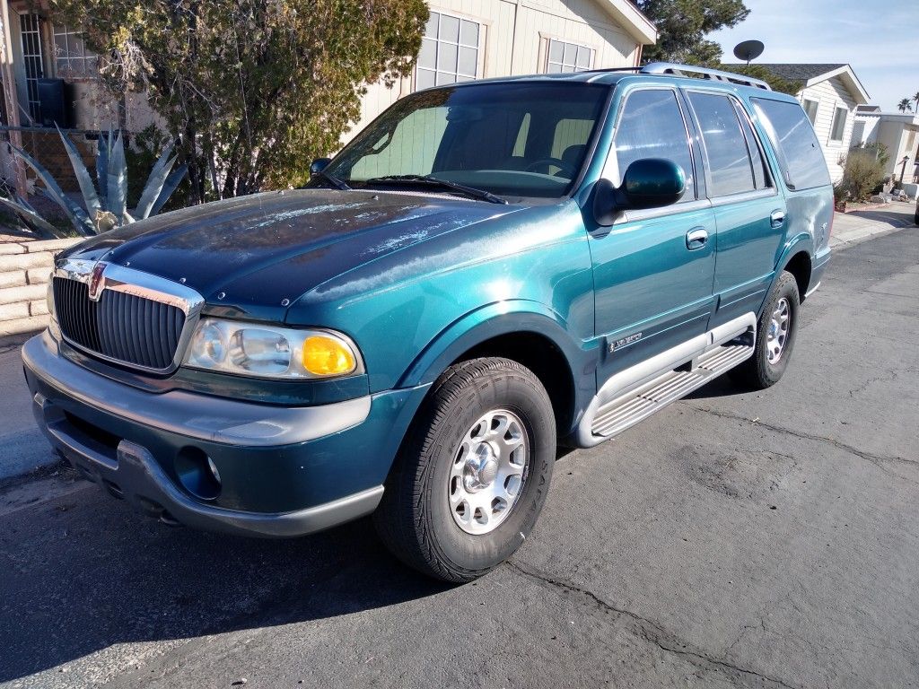 1998 Lincoln Navigator for Sale in Las Vegas, NV - OfferUp