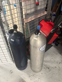 2  Scuba Tanks – Recently Serviced – Ready to Dive