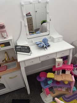 Kids Vanity.