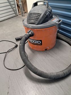 Vacuum   6 Gallon