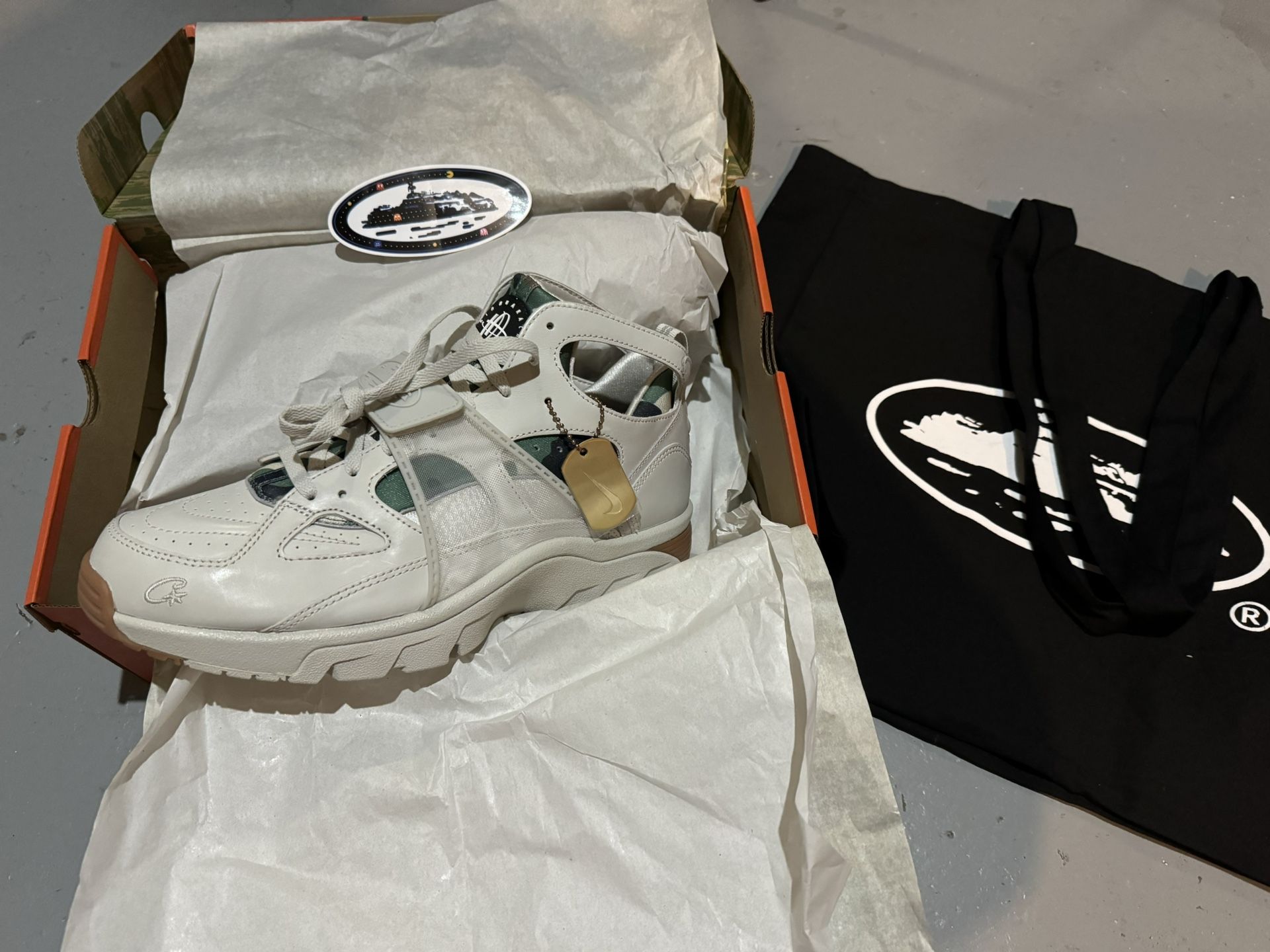 Nike Air Huaraches “Corteiz”