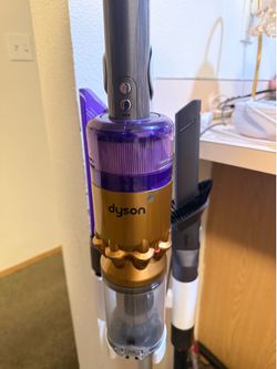 Dyson floor vacuum