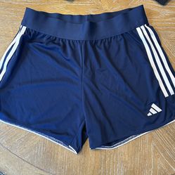 Adidas Woman’s Shorts Size L