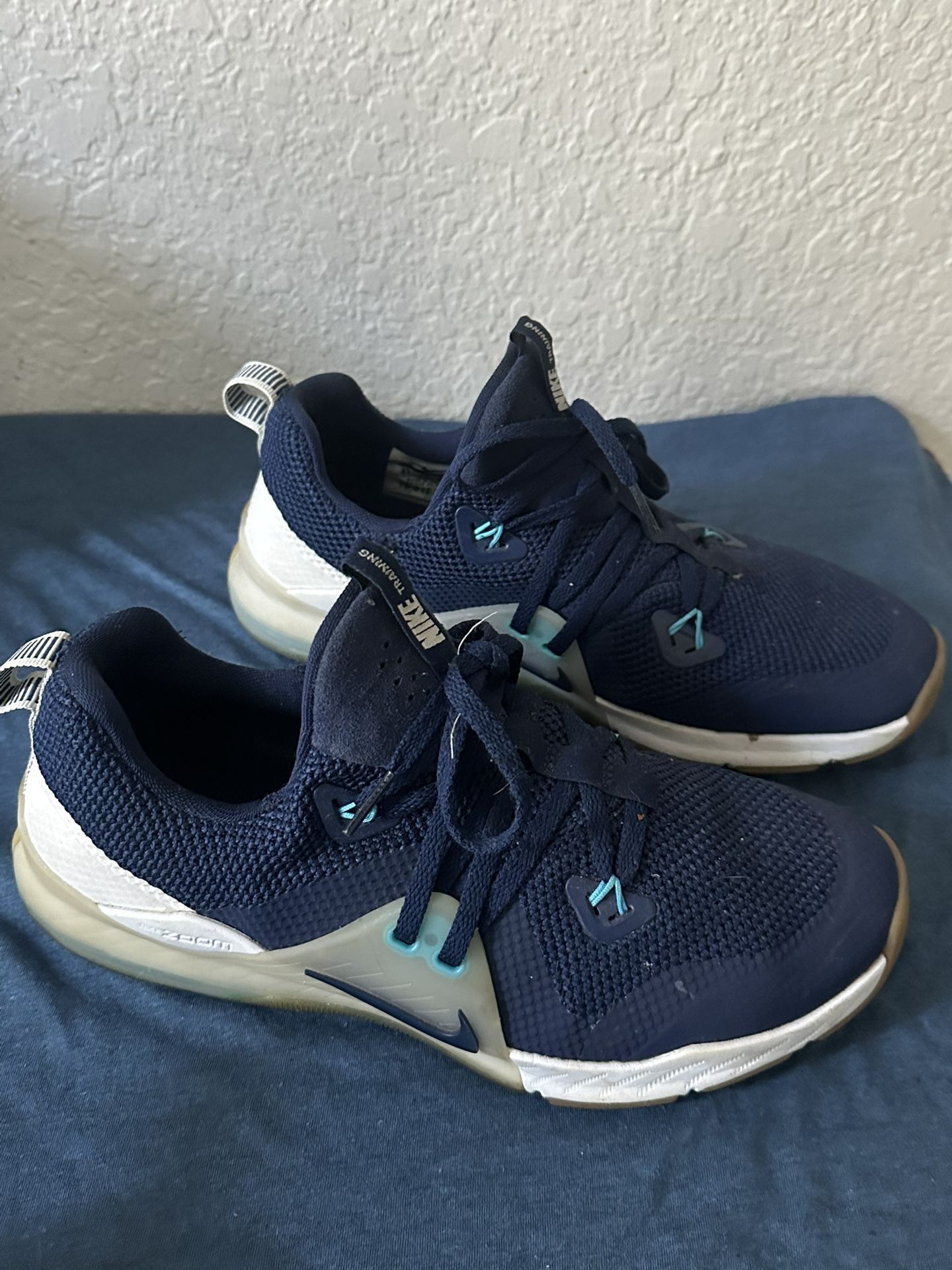Nike Men’s Shoes 8.5