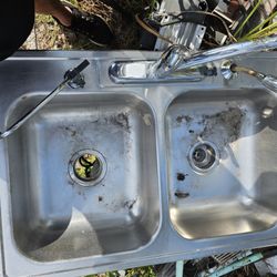 Kitchen Sink With Faucet 