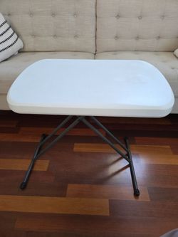 Lifetime small foldable table
