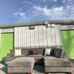 Thomasville Sectional