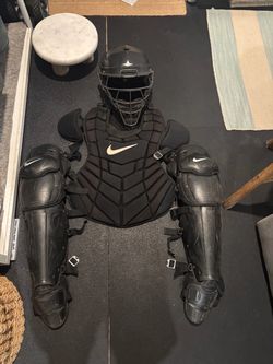 (With Helmet) Black Nike catchers gear