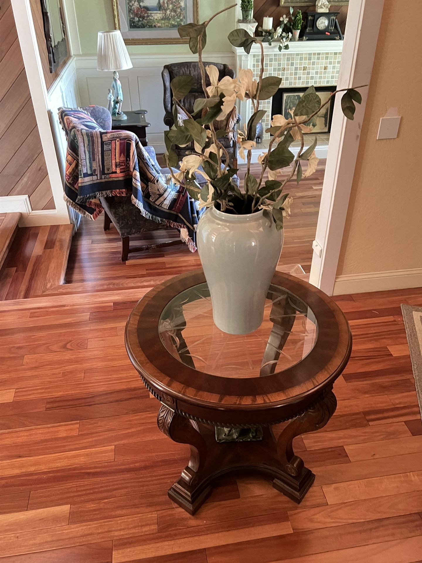 Table With Decor  
