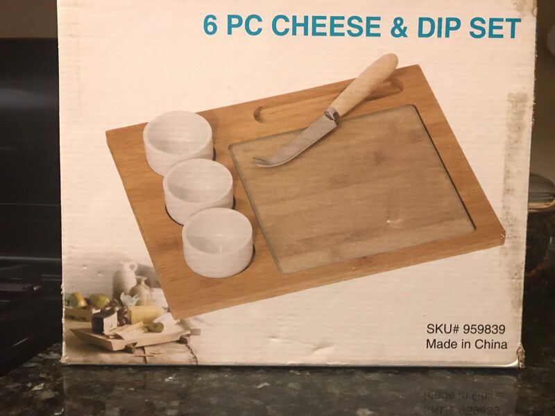 Cheese and dip set