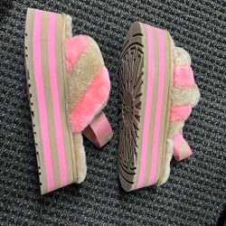 Ugg platform slippers Sz 8