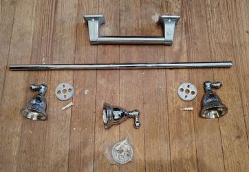 3-piece bathroom hardware