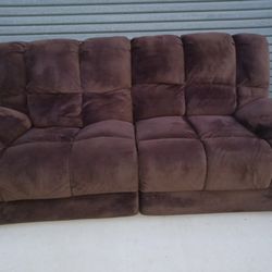 Pretty & Comfortable Sofa - Couch Recliner