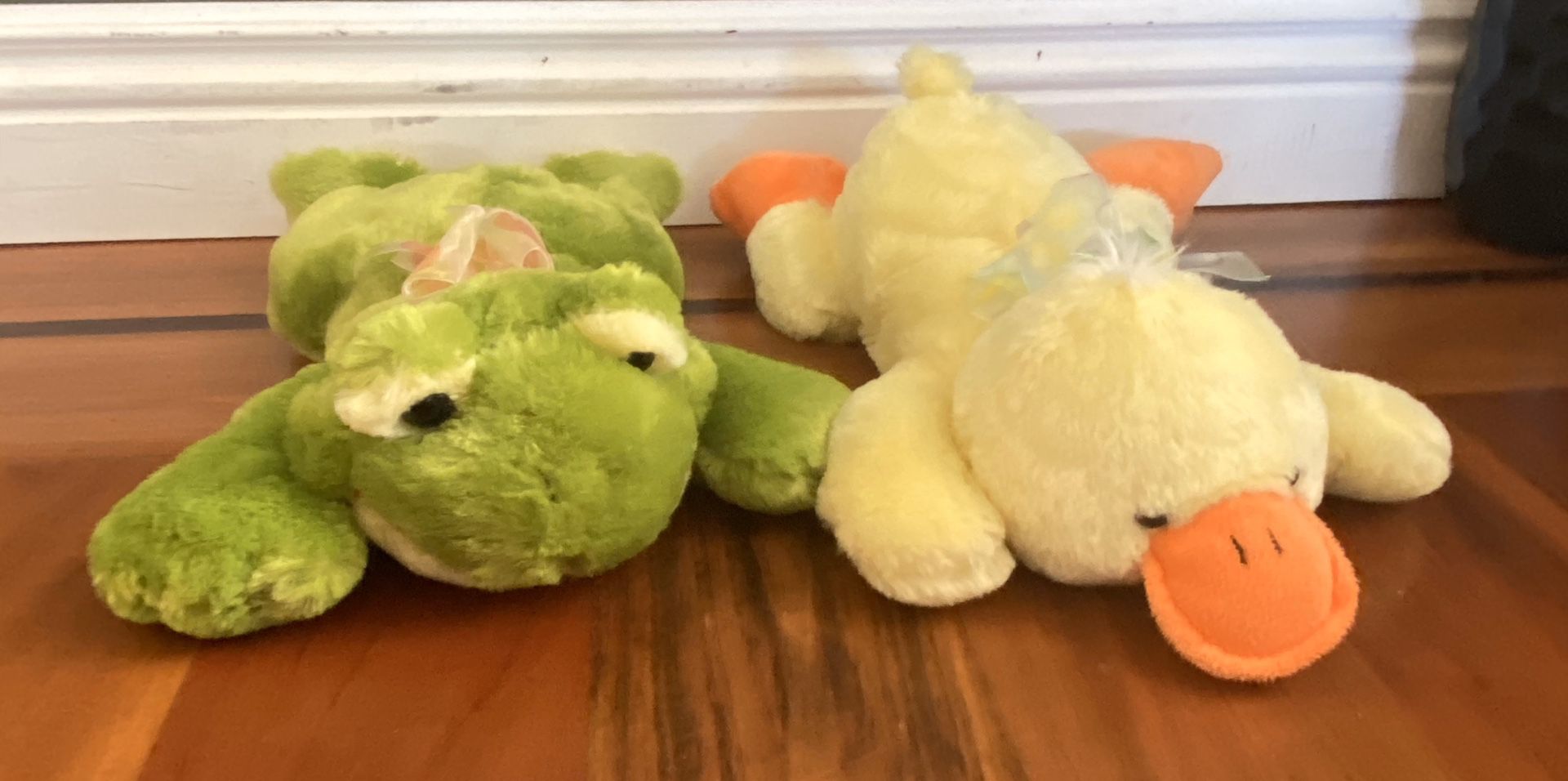 Stuffed animal. Frog & Duck