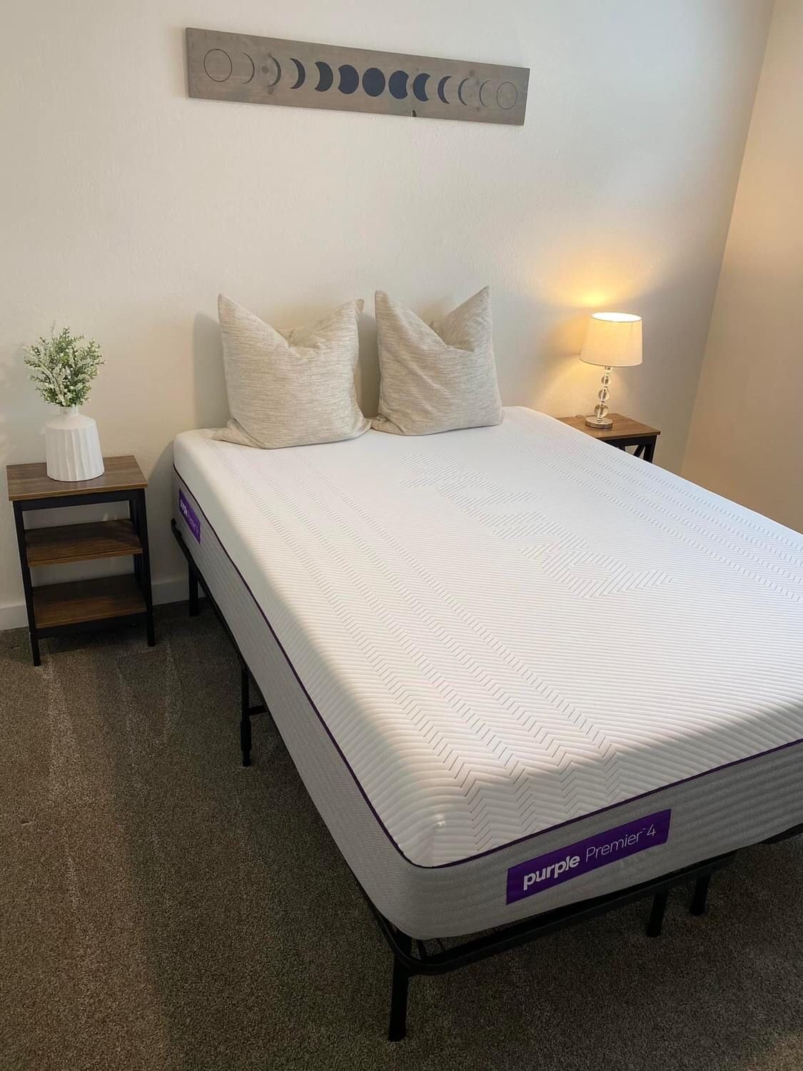 Like New Purple Hybrid Premier 4 Queen Mattress