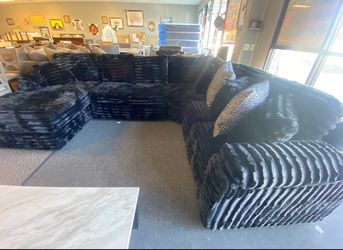 Black Onyx Plush Corduroy 4pc Sectional with Chaise 120x100x65  six acc