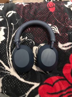 SONY WH-1000XM5  READ DESCRIPTION