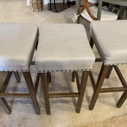 28 Inch High Counter Stools / Chairs