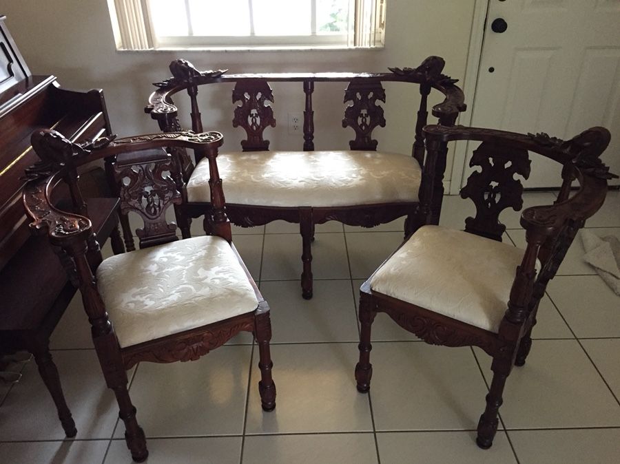 Carved wooden settee and 2 corner chairs