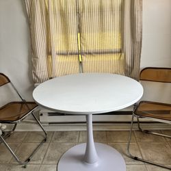 White Tulip Dining Table Free