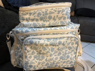 Bolsa De Maquillaje Trae  2 Una Grande Y Una Pequeña 