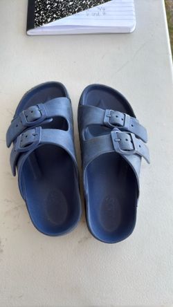 Boys slip Ons
