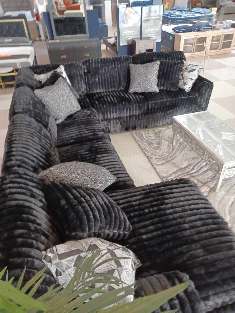 OM• $38 Initial • Brand New Midnight Madness Black Sectional