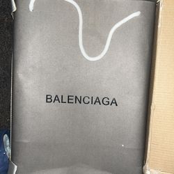 Belenciaga Bag Box And Paper