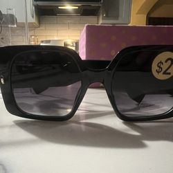 Sunglasses Non Brand 