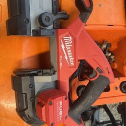 Milwaukee Bandsaw M18